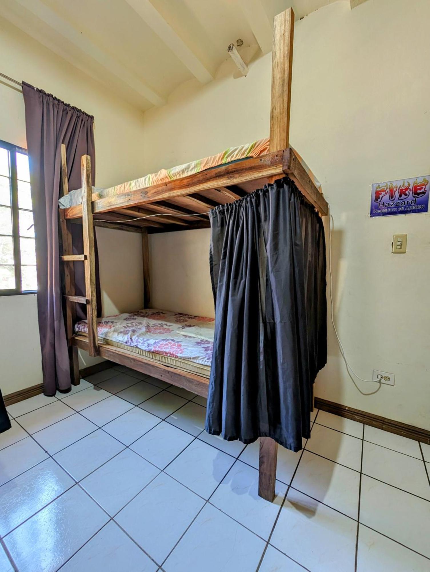 Screaming Gecko Hostel Busuanga Eksteriør billede